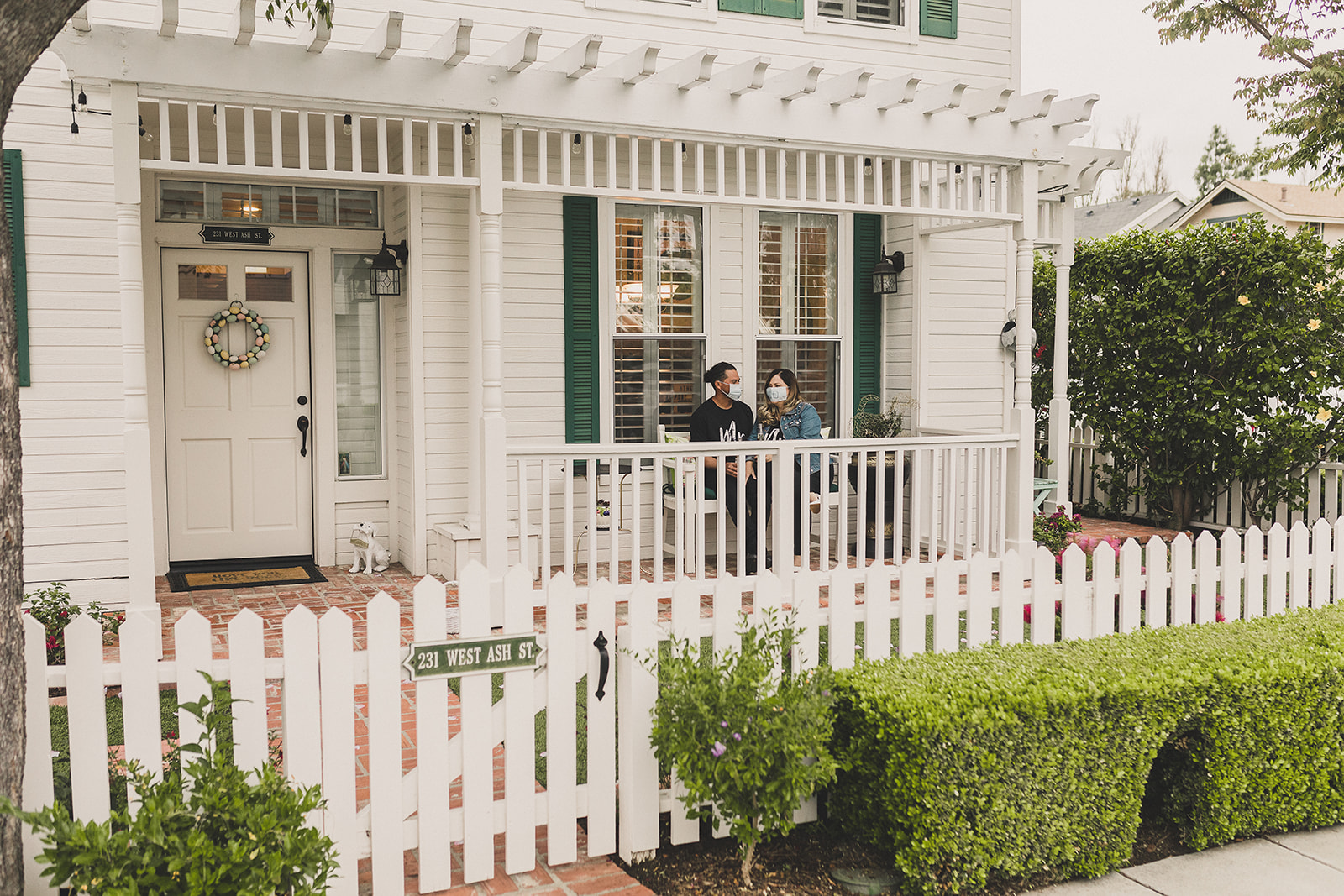 front porch wedding photographed by Taylor Made Photography